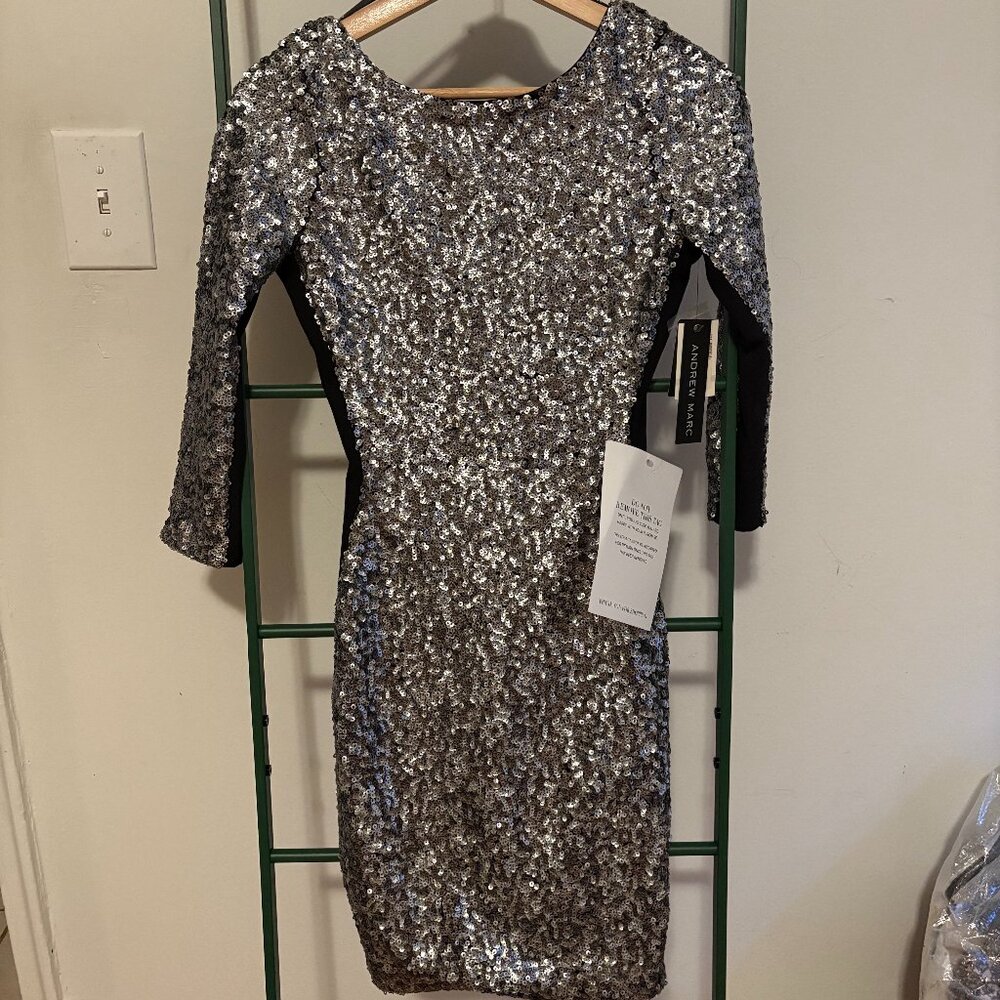 Andrew Marc Silver Sequin Sheath Dress NWT Size 0